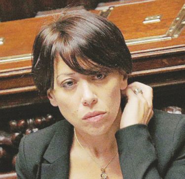 De Girolamo, è ufficiale: torna da Berlusconi