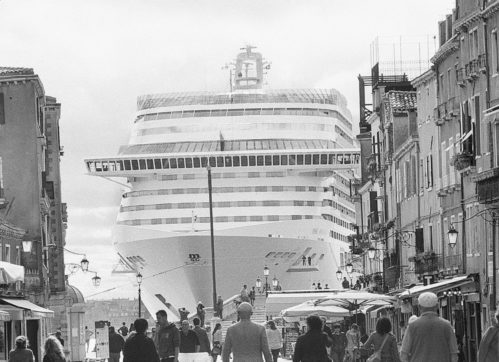 “Per il sindaco sono sfigato, lui vuole i mostri a Venezia”