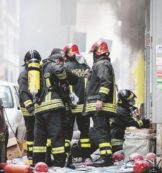 Copertina di Autobotti fantasma e tagli: l’allarme rosso dei vigili del fuoco