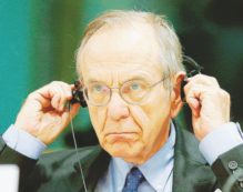 Copertina di Caso S&P, l’imbarazzo di Padoan per un caso che sta diventando serio