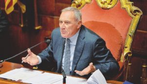 Copertina di Senato, Grasso fa paura Il Pd teme l’incidente