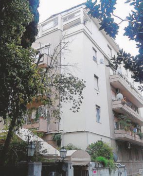 Case, saune e tasse evase. Tutti i guai di ‘Viperetta’