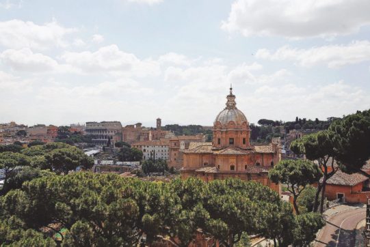 Copertina di Il nuovo libro di Pino Corrias: essere “liberi” ma odiare tutti