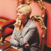 Copertina di La pacifista al pesto da Porto Alegre e Ramallah agli F35