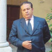 Copertina di Crisafulli: “Macché divieti   apro l’università romena”