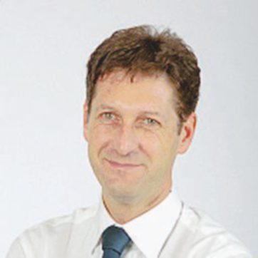 Forza Italia. Dal 61 a 0 al congresso in una Smart