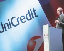 Copertina di Unicredit, il fratello del top manager per l’ok al prestito