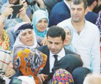 Copertina di Il trucco di Erdogan un’opposizione in ordine sparso