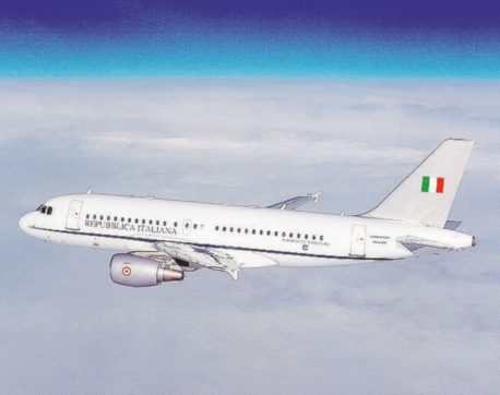 Il  super-jet di Renzi dirotta su Cuba
