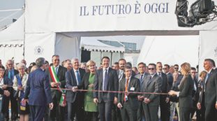 Copertina di Citofonare Chigi Così Philip Morris si scrive le leggi