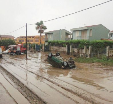 I treni fermi, i bus nel fango. Via Crucis Siracusa-Palermo