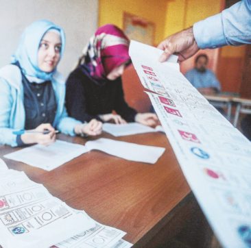 La Turchia va al voto con l’incubo del sangue