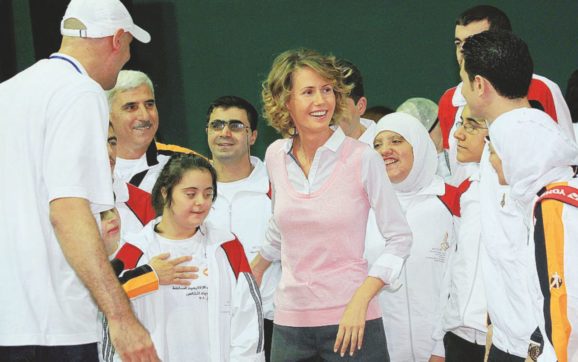 Quando Assad è fuori città la first lady Asma balla