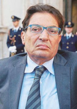 Crocetta, nuova giunta. Ma i renziani vogliono le elezioni