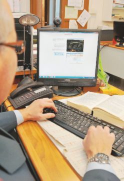 Lotta all’evasione, Renzi si affida allo Spirito Santo