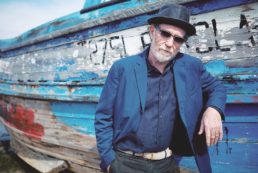 Copertina di “Le rubo e le suono come Bob. Dopo 40 anni so come si fa”