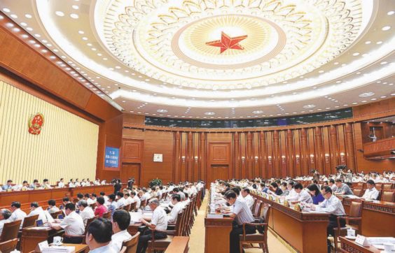 La scommessa comunista: raddoppiare Pil e figli