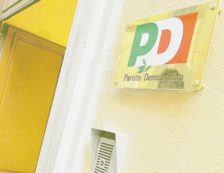 Copertina di Il silenzio del Pd sulle riunioni d’affari di Pessina al Nazareno