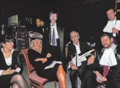 Copertina di Il “papagno” di Francesco su Vatileaks II: “Arrestateli”