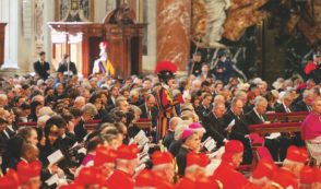 Copertina di Le mani bucate di Pell Quanti attici per la Curia