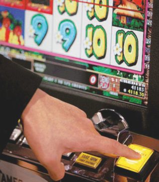 Riecco le mance: assalto a slot e spiagge