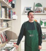 Copertina di Antonio, il “dovere” di fare cultura con la sua libreria nel profondo Sud