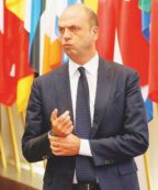 Copertina di I boss su Alfano:  “L’abbiamo votato  e ci ha dimenticati”