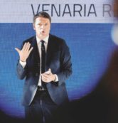 Copertina di Una Reggia solo per Renzi. A Venaria turisti alla porta