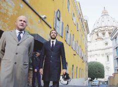 Copertina di Vatileaks II: processo solo alle notizie non ai prelati infedeli