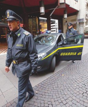 Il povero-ricco  dei record: 127 milioni sequestrati