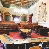 Copertina di Gettonopoli a Palermo: nel 2013 spesi due milioni