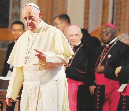 Vatileaks, il Papa attacca: “Andiamo avanti con la pulizia”