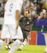 Copertina di Rogerio Ceni, il Clark Kent dei pali che ha segnato 129 gol in 1191 partite