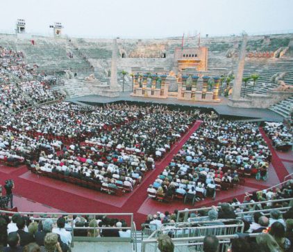 Verona, l’Arena occupata “La lirica è al fallimento”