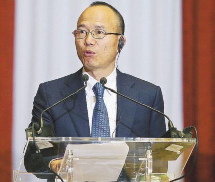 Il Dragone si è “mangiato” il lupo di Hong Kong
