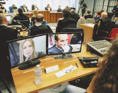 D’Addario, Began & C. in  diretta  dal lettone di Papi: “Chi paga?”