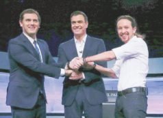 Copertina di Felipe VI sfoglia la margherita. Rajoy tenta l’esecutivo a tempo