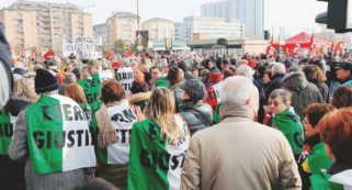 Copertina di Eternit, beffa dell’amianto. I danni li paga solo lo Stato