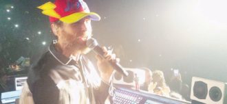 Copertina di Jovanotti, mio Dio. Il concerto che manda in estasi i renziani