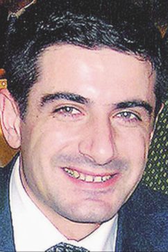 “Il medico di Binnu ucciso da uno 007”