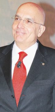 Alfano batte cassa per il rimpasto: oltre a D’Ascola sul piatto c’è Albertini