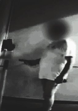 Renzi : “Licenzieremo in 48 ore chi timbra il cartellino e se ne va”