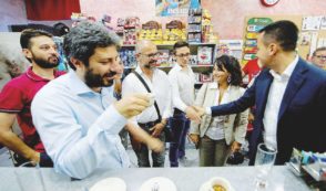 Copertina di Abusi edilizi e Cesarano: quello che Fico sapeva