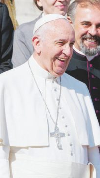 Altro che Marino, il Papa prega per Tarzan e invia “una parola di  vivo incoraggiamento”