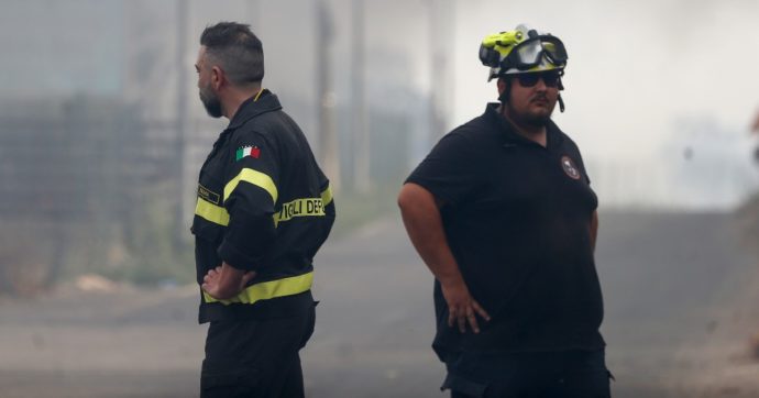 Ragusa, esplosione in un’abitazione a Modica: 73enne estratto senza vita dalle macerie