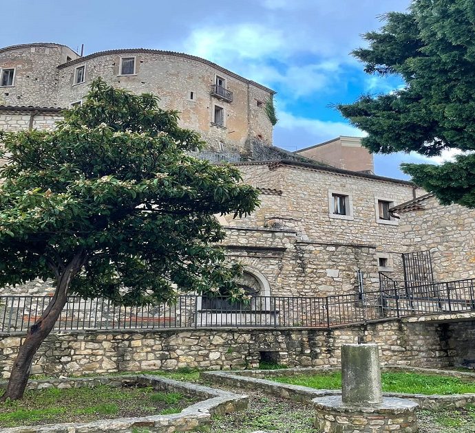 A Gesualdo un musical originale sull’opera di Basile: ventenni che vogliono fare arte, non la guerra