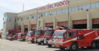 Copertina di Lampedusa, tanti casi di tumore tra i vigili del fuoco. Il sindacato chiede un’indagine epidemiologica: “Vogliamo verità per i morti”