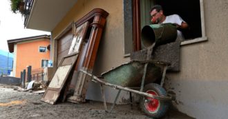 Copertina di Valcamonica, a Niardo strade invase da legno, sassi e fango dopo il nubifragio: “Veniva giù di tutto. Un disastro, peggio dell’alluvione dell’87”