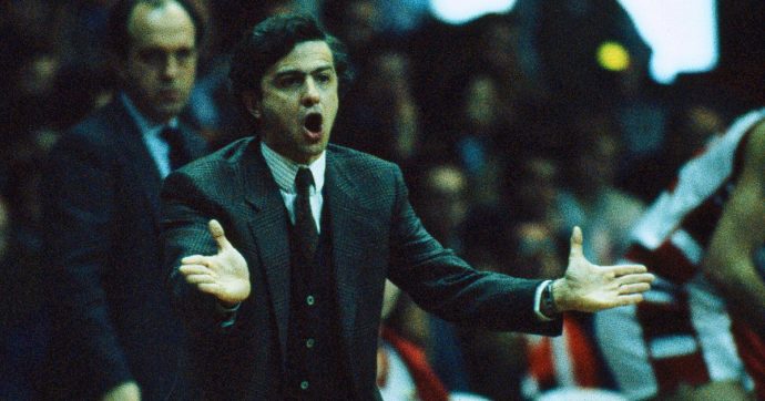 Morto Franco Casalini, lo storico coach dell’Olimpia Milano aveva 70 anni. Vinse scudetto e Coppa dei Campioni