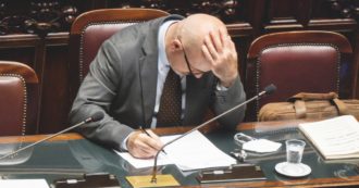 Copertina di Gas e bollette, l’authority: “In autunno raddoppia la spesa”